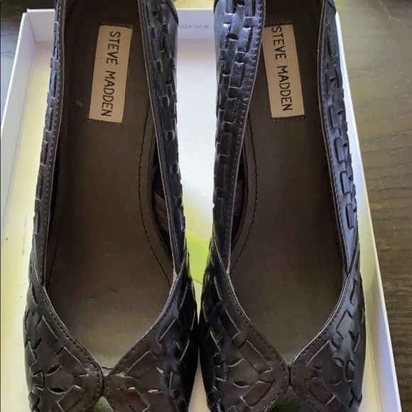 Steve Madden Pratto Peep Toe Wedge NWOT - Picture 3 of 7